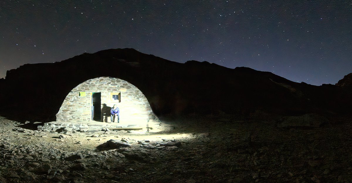 Refugio Vivac de la Caldera, Sierra Nevada, Spain.