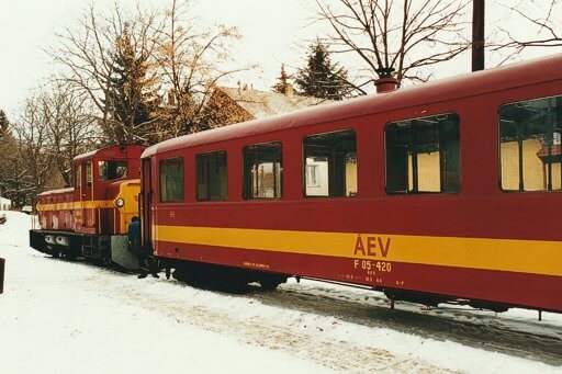 Train at Mátrafüred station.